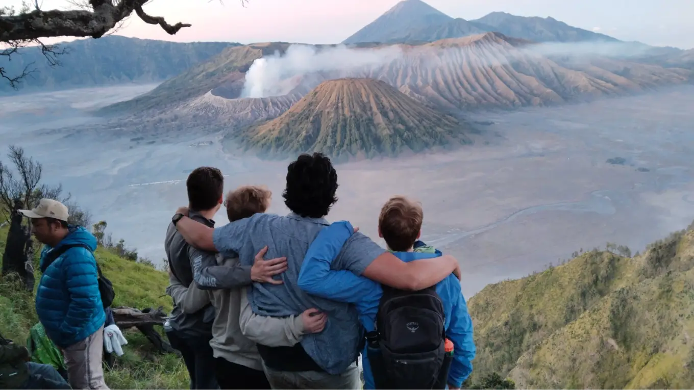 Sewu Waterfall-Ijen Crater-Bromo Volcano 4D3N Tour