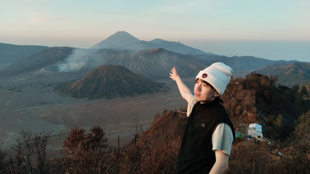 Bromo and Sewu Tour Package 3D2N Trip from Surabaya Finish Surabaya.
